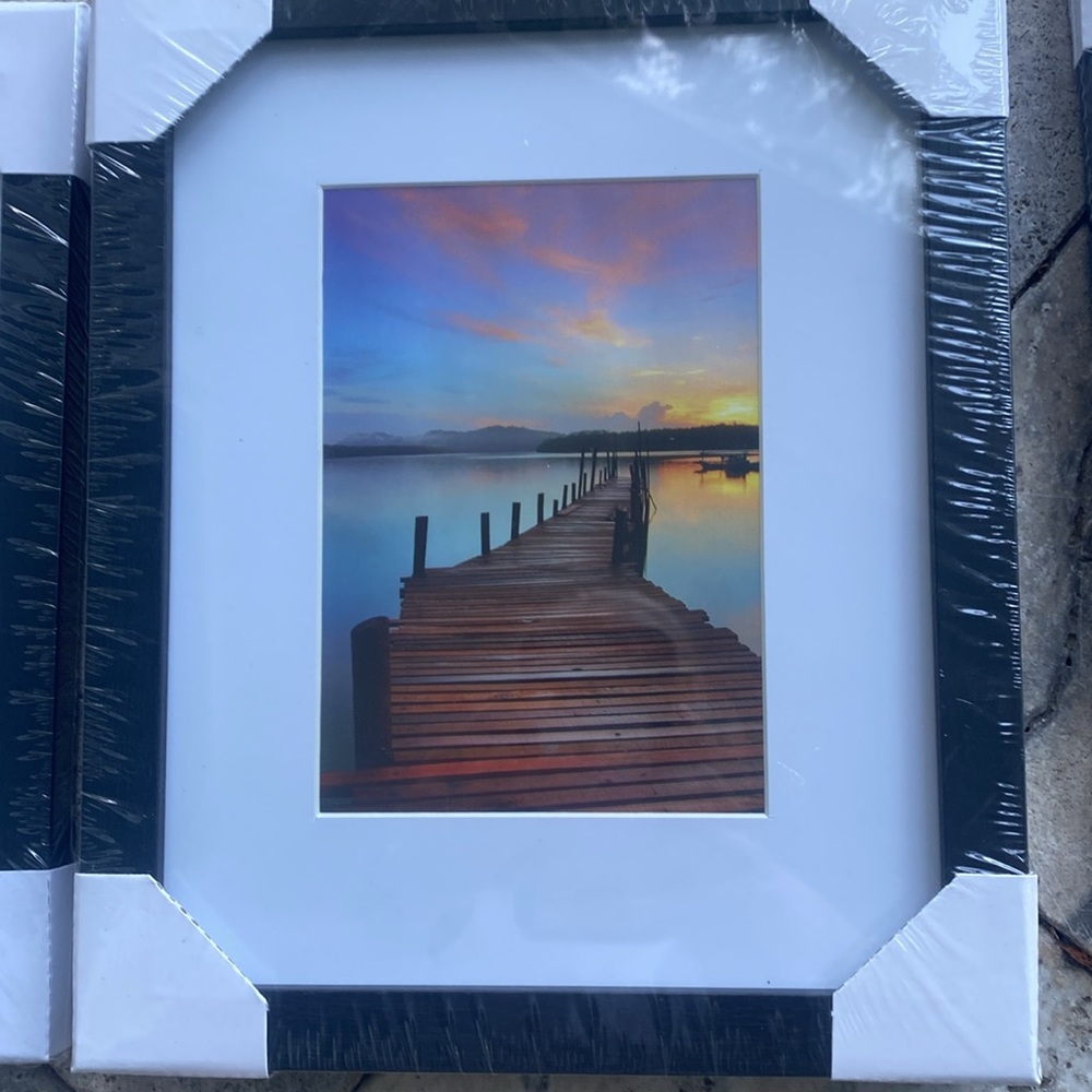 8X10 Frame - Picture 4 of 6